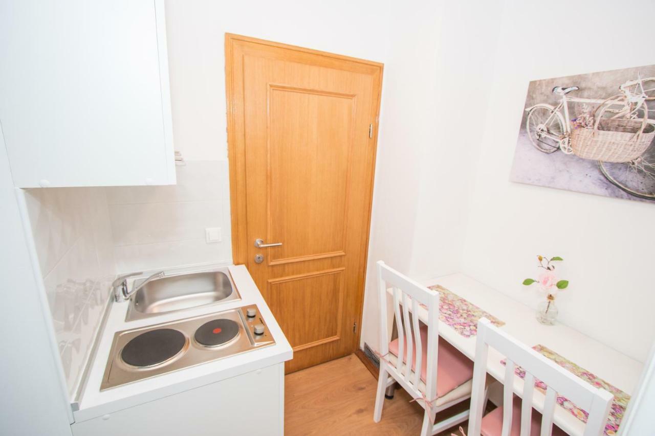 Appartement Nada à Karlovac Extérieur photo